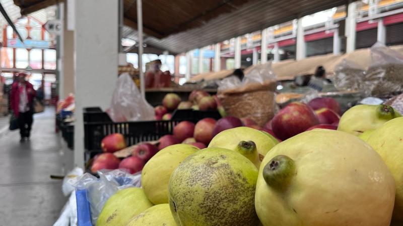 Fedezd fel a piac gyümölcsvarázsát: ez a különleges vitaminbomba nemcsak méregtelenít, hanem megnyugtatja a lelket és erősíti a szív egészségét is!