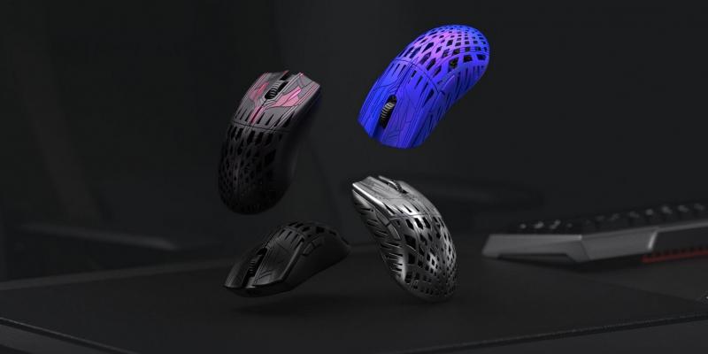 A Pwnage bemutatott egy innovatív vezeték nélküli egeret, amely szénszálas anyagból készült, így ötvözi a könnyedséget és a tartósságot.